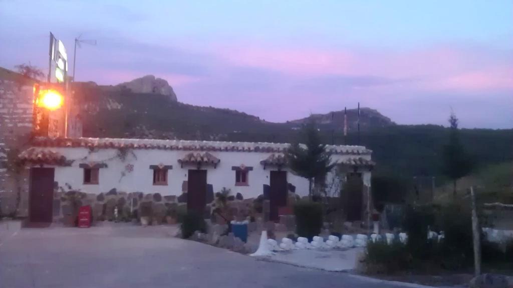 Alojamiento Rural La Caseria De Piedra Restaurante Jaén Buitenkant foto