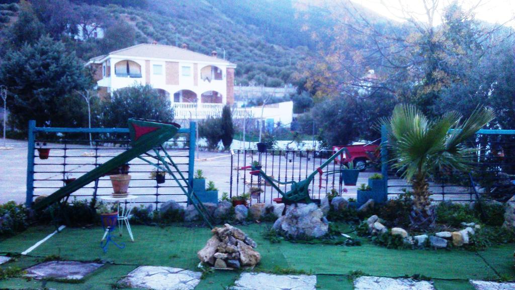 Alojamiento Rural La Caseria De Piedra Restaurante Jaén Buitenkant foto