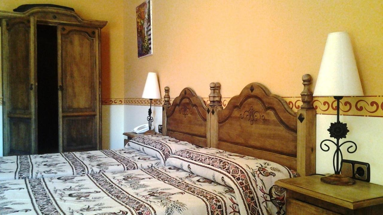 Alojamiento Rural La Caseria De Piedra Restaurante Jaén Buitenkant foto