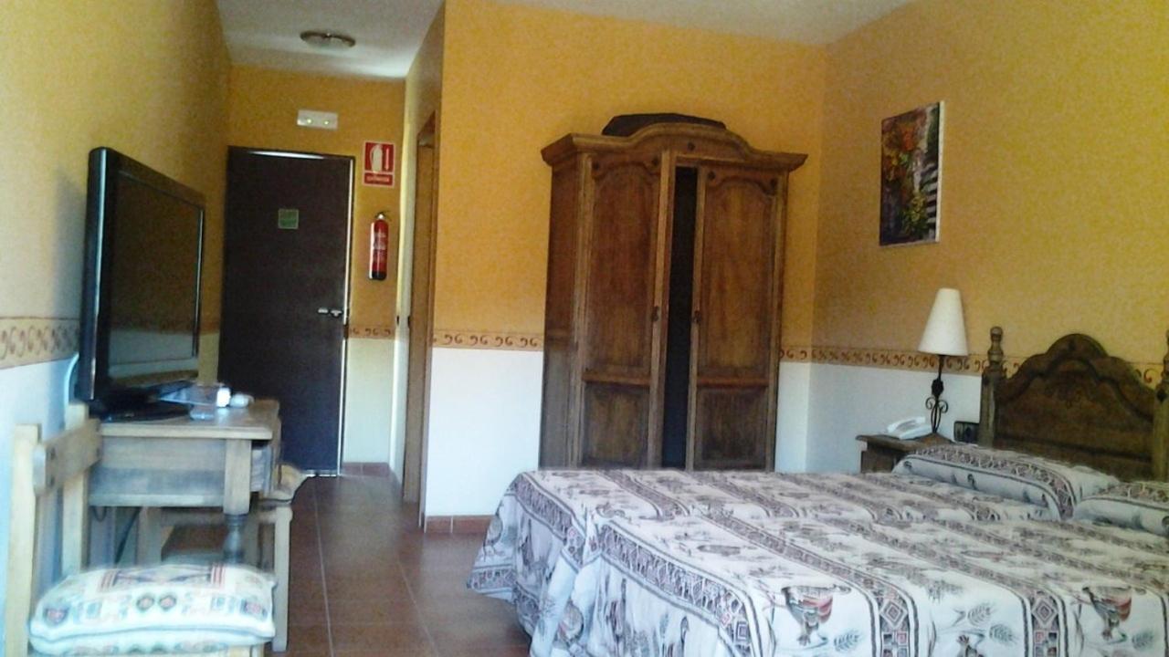 Alojamiento Rural La Caseria De Piedra Restaurante Jaén Buitenkant foto